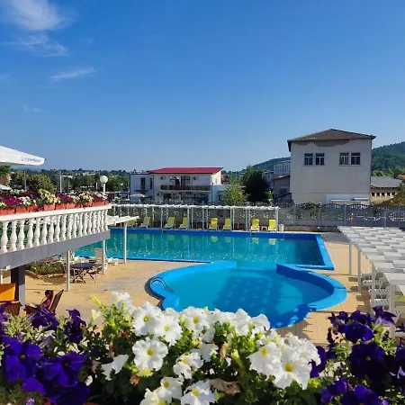Hotel Elit Kirkovo (Kardzhali)