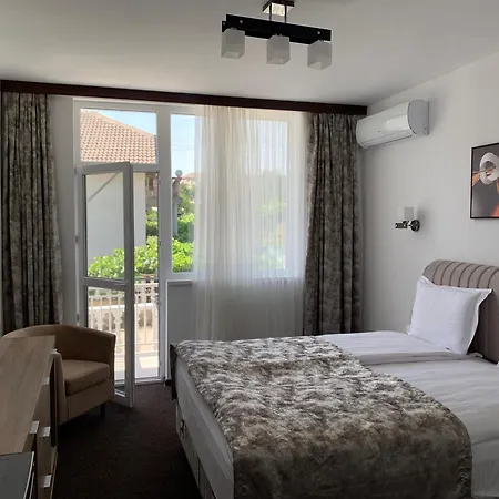 Elit Hotel