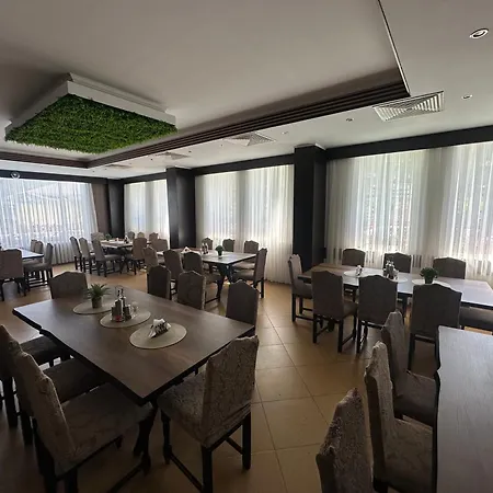 Hotel Elit Kirkovo (Kardzhali)