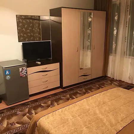 Elit Hotel 2*