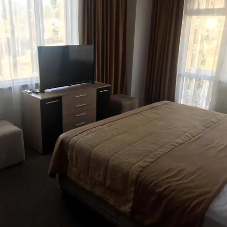Elit Hotel 2*