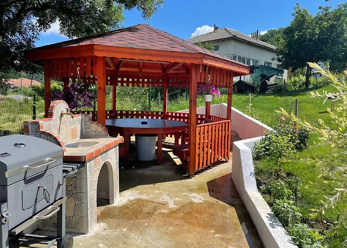 Hotel Elit Kirkovo (Kardzhali)